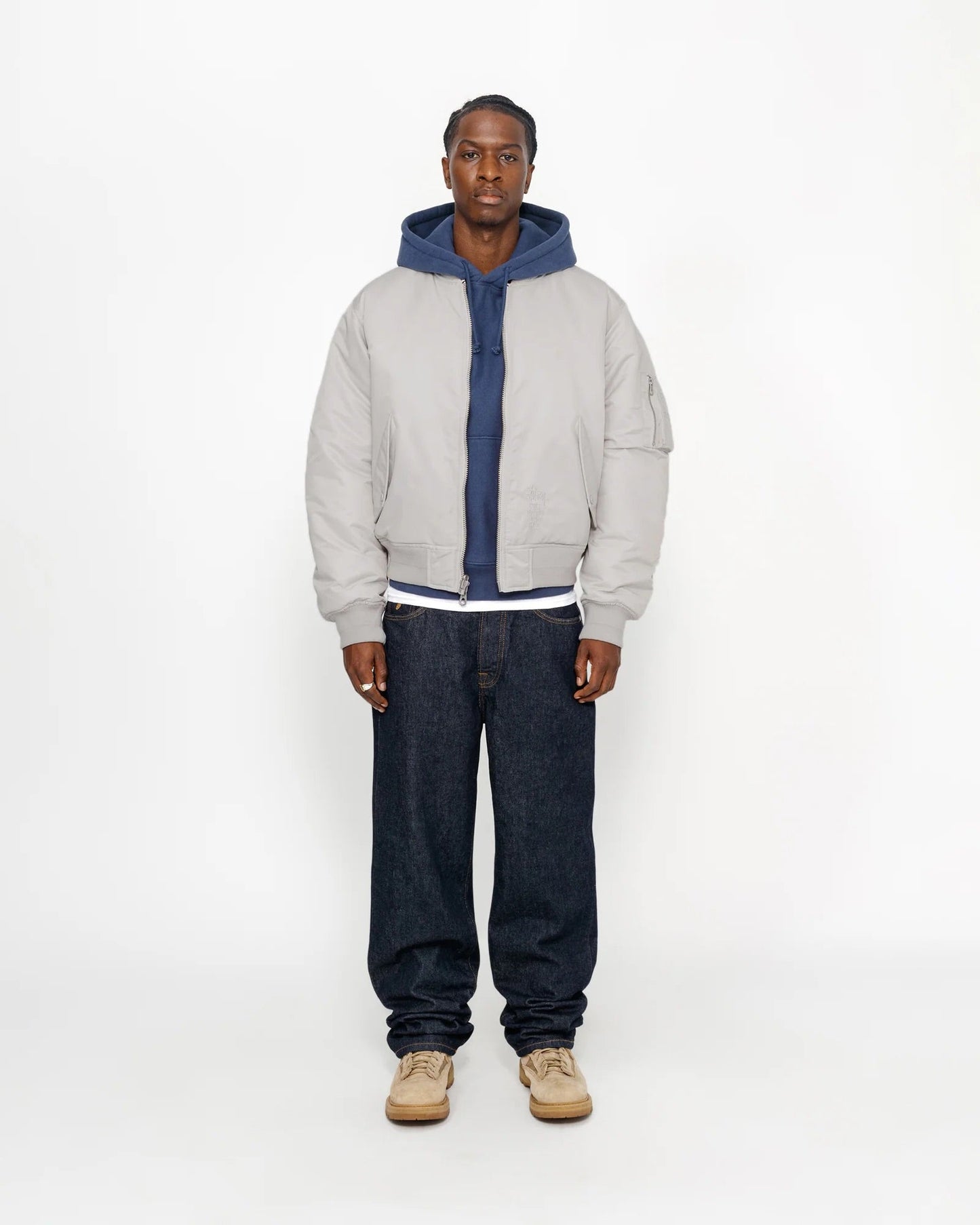 NOUVEAU JEAN EN DENIM CLASSIQUE