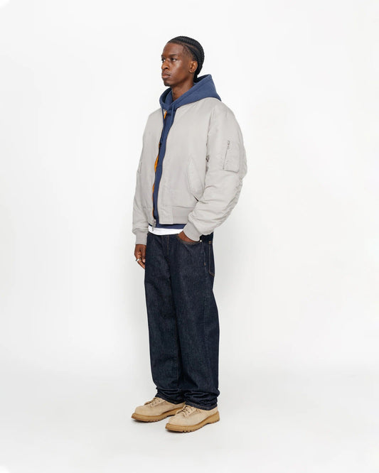 NOUVEAU JEAN CLASSIQUE EN DENIM