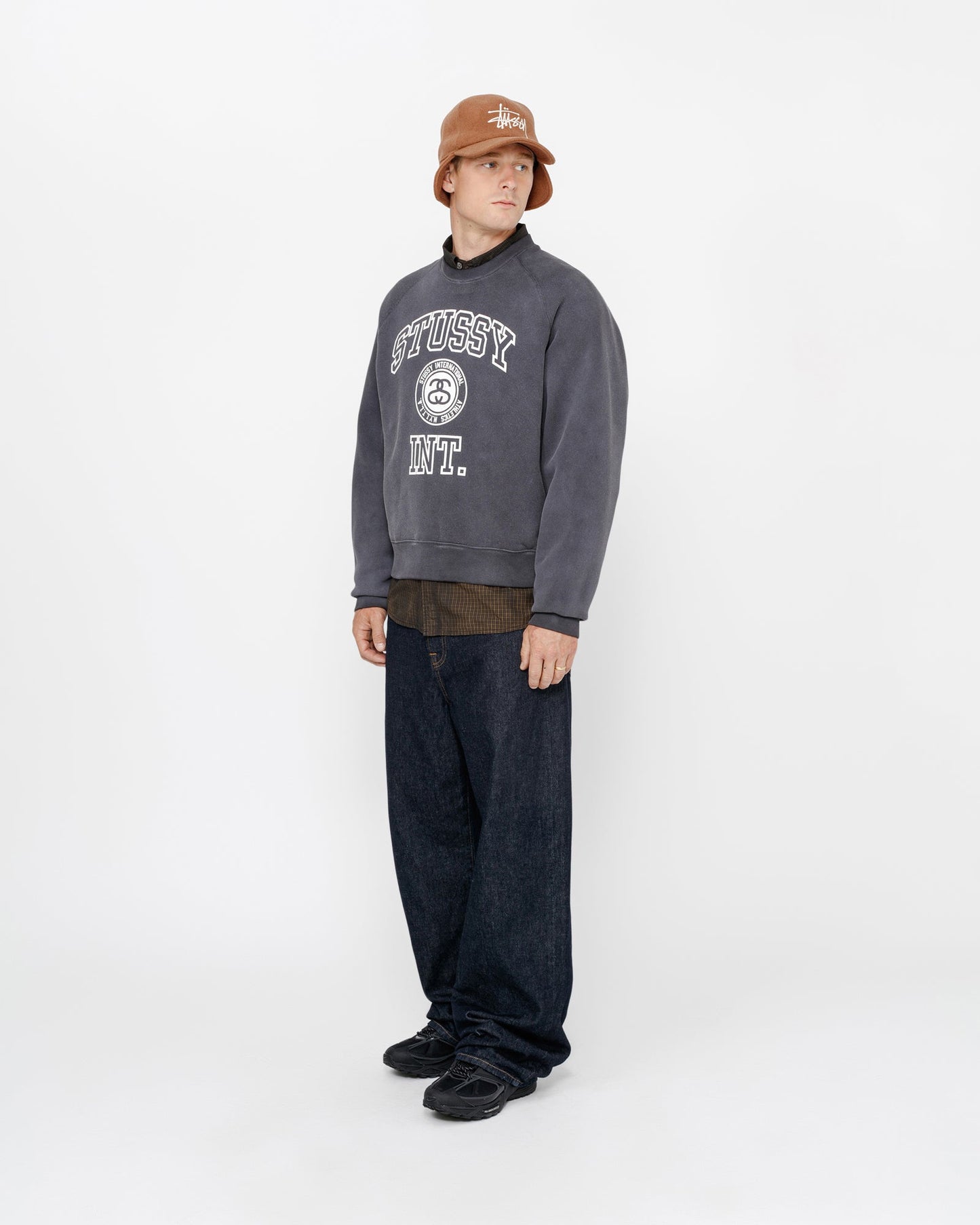 PULL MOLLETON RAGLAN TYPE VARSITY SURJETÉ